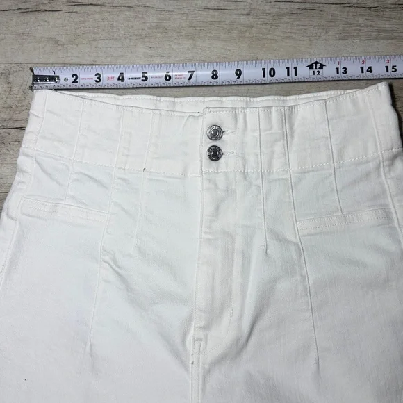 We The Free Snowy White Flare Jeans Size 31 - Picture 5 of 12